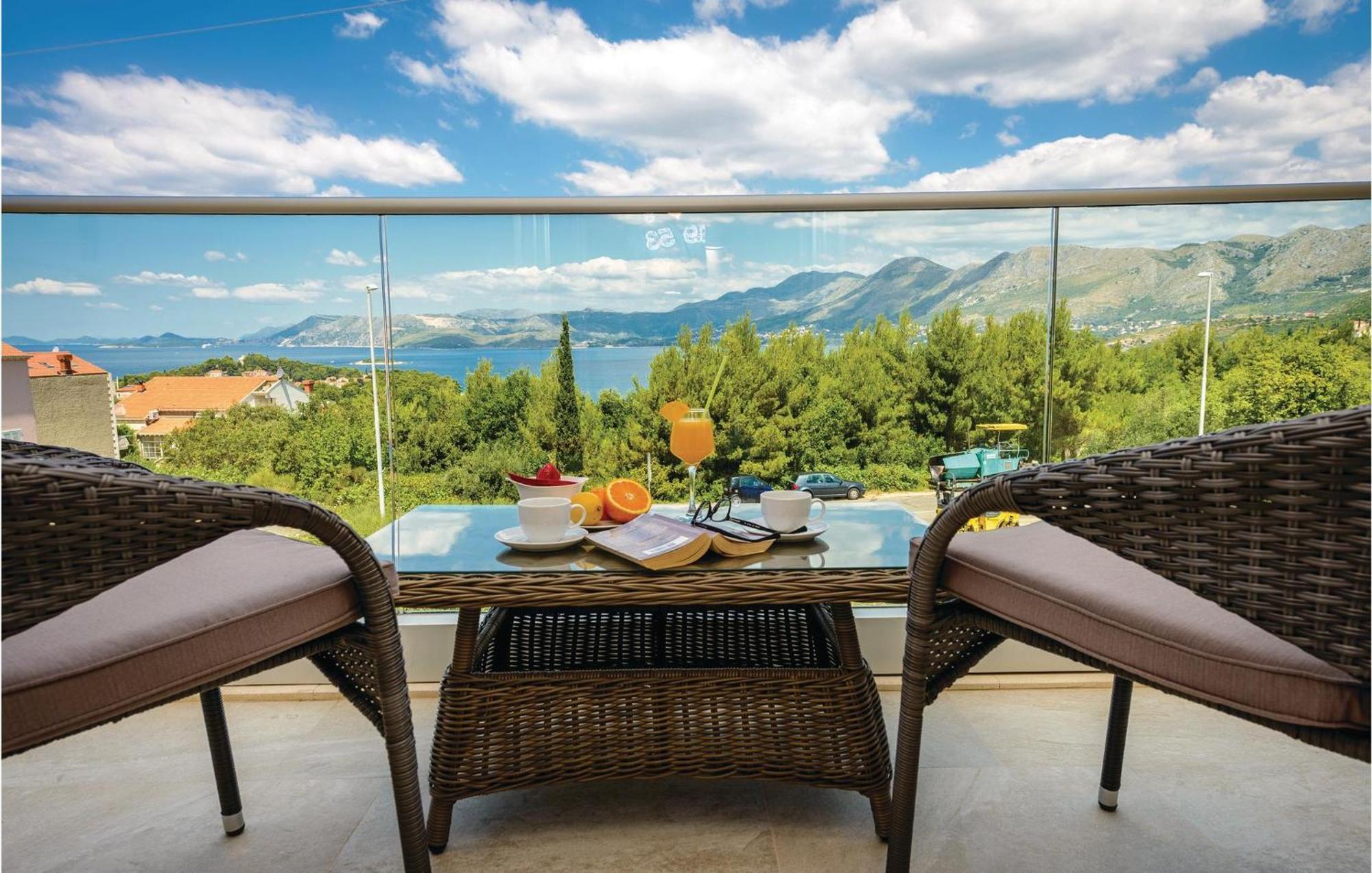 Amazing Apartment In Cavtat With House Sea View المظهر الخارجي الصورة